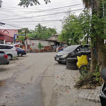 Katrina'S Dorm Pansiyon Tarlac City Dış mekan fotoğraf